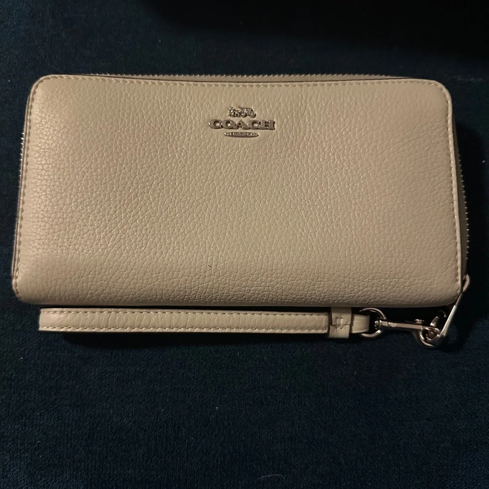 Long Zip Around Wallet - Picture 4 of 7